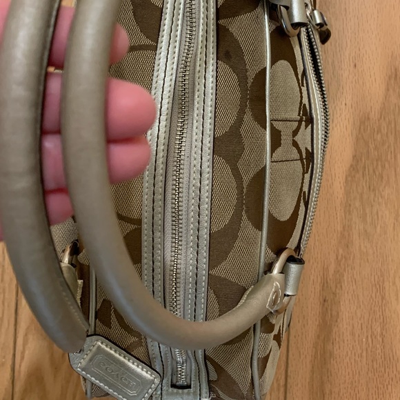 Coach Signature Soho Gallery Pocket Satchel - Picture 6 of 8